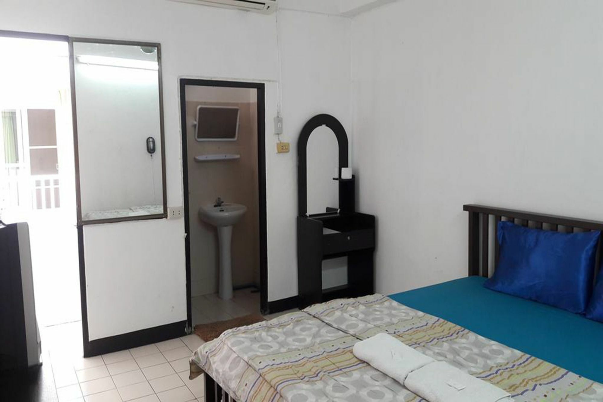 בנגקוק Md Rose Apartment מראה חיצוני תמונה